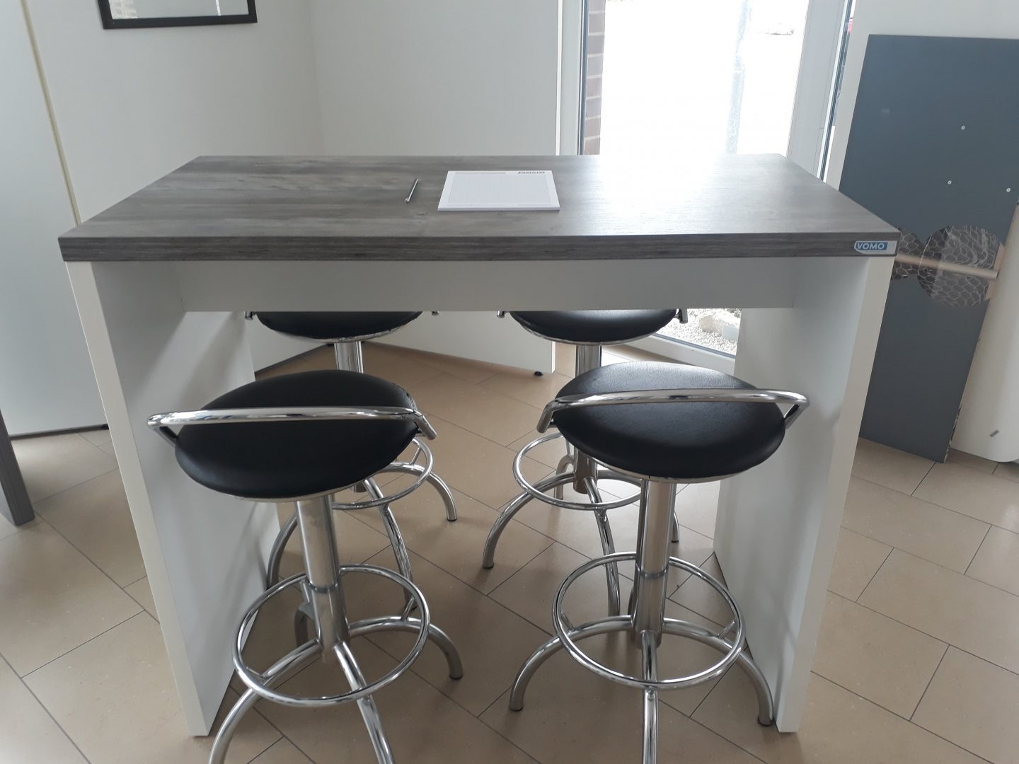 BT 18 Brückentisch - Leichtbau Möbel zeitlos, elegant und funktional